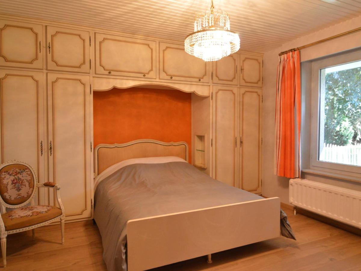 Elegant Villa In Stavelot With Fitness Playroom Luaran gambar
