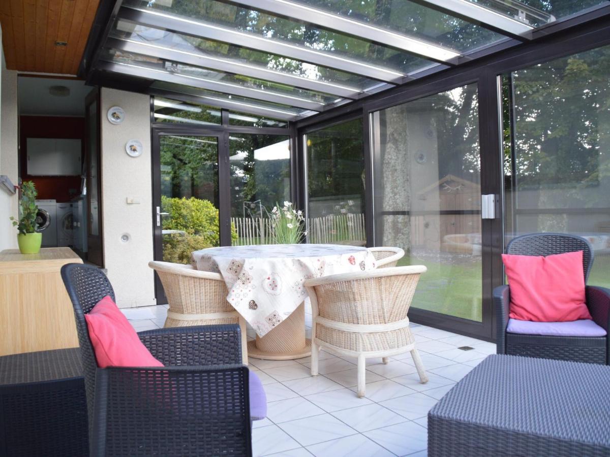 Elegant Villa In Stavelot With Fitness Playroom Luaran gambar